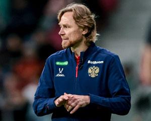 Валерий Карпин