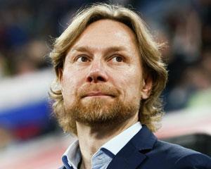 Валерий Карпин